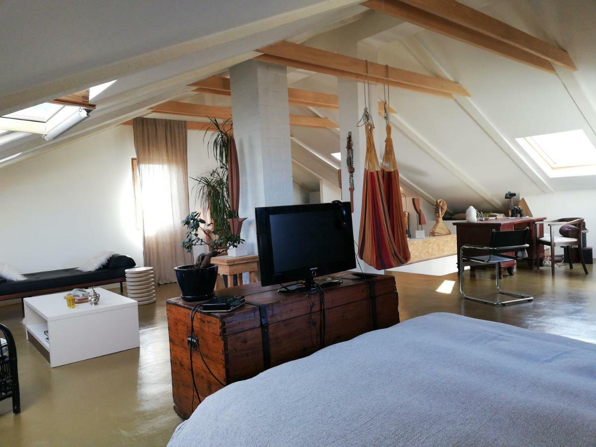 Naiadi Loft Apartment 네레자인 외부 사진