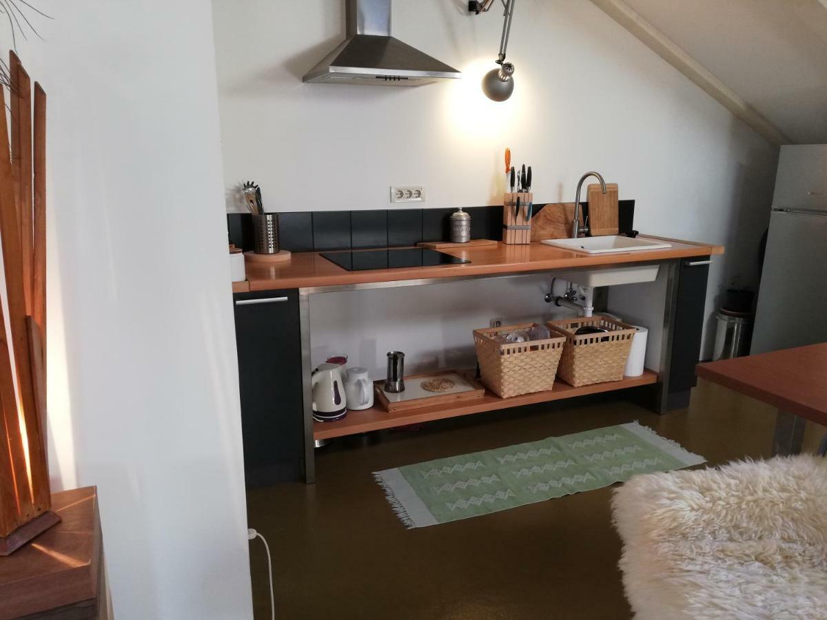 Naiadi Loft Apartment 네레자인 외부 사진